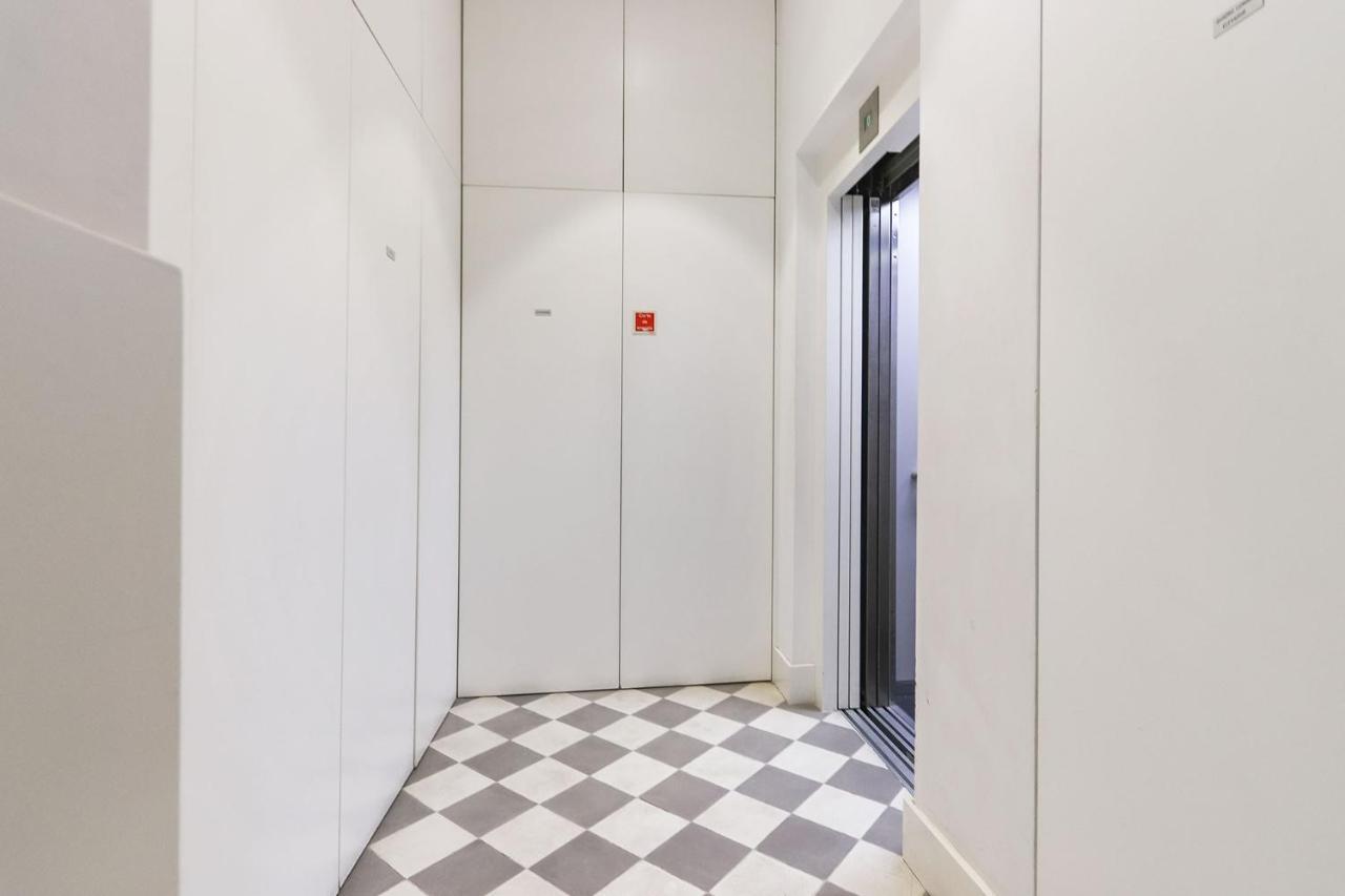Appartamento Alfama Deluxe By Homing Lisbona Esterno foto