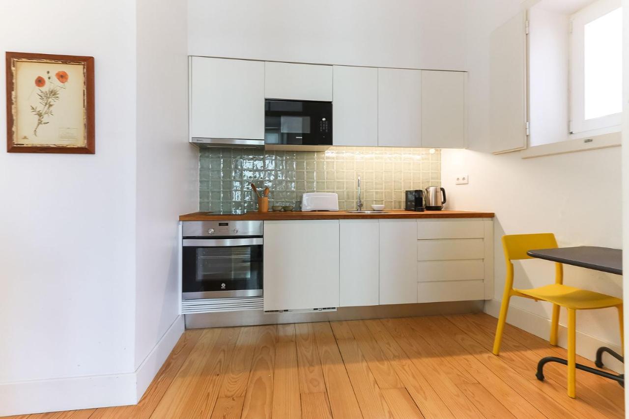 Appartamento Alfama Deluxe By Homing Lisbona Esterno foto