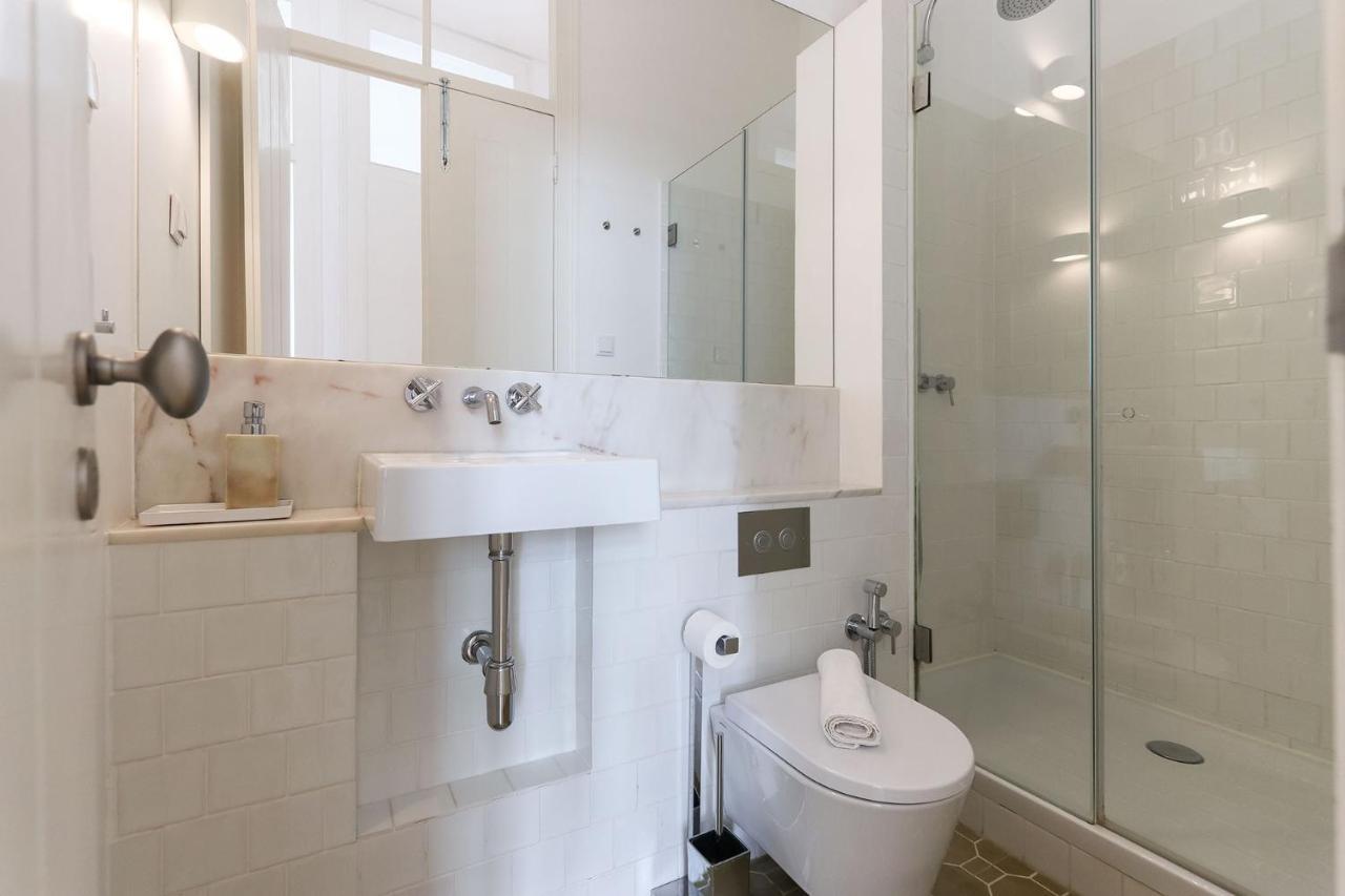 Appartamento Alfama Deluxe By Homing Lisbona Esterno foto