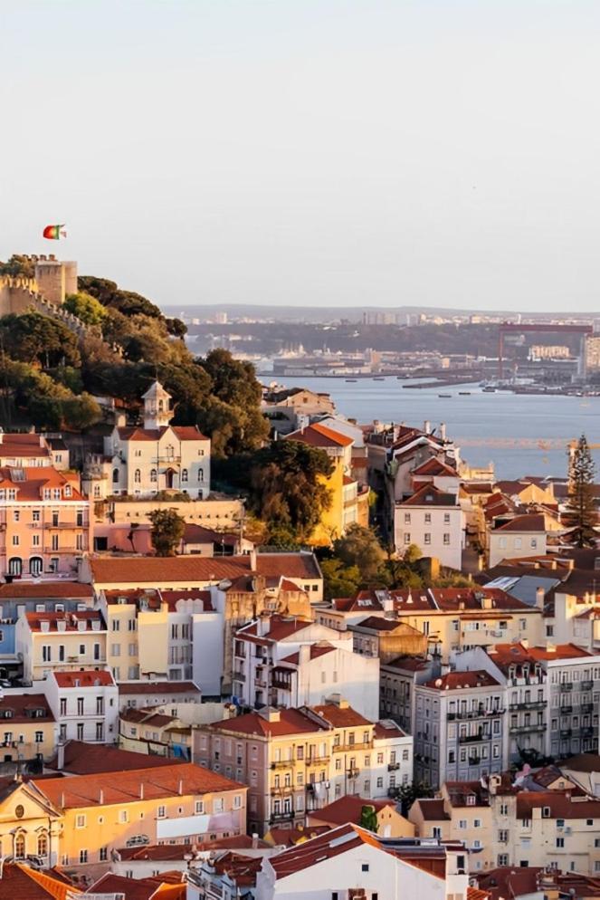 Appartamento Alfama Deluxe By Homing Lisbona Esterno foto